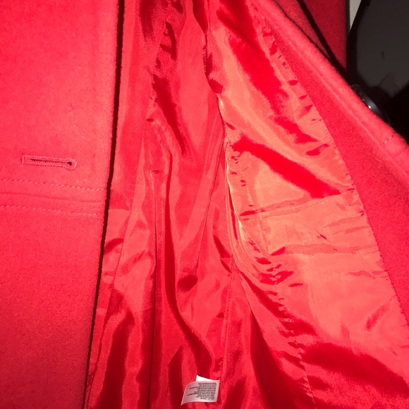 Red jacket - Picture 4 of 5